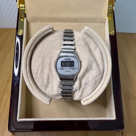 Vintage Medana 1980s LCD Digital Quartz Watch, 25mm - Picture 1 of 5